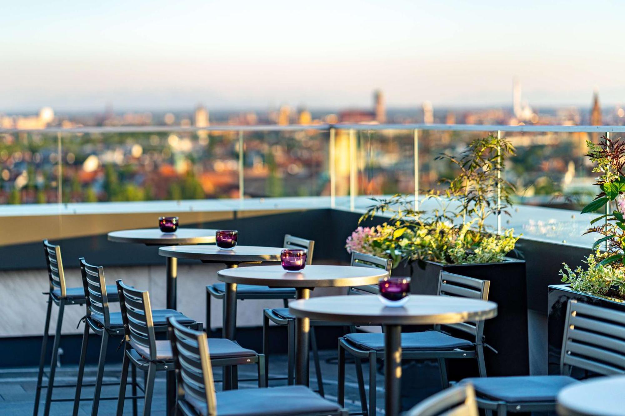 Отель Andaz Munich Schwabinger Tor, By Hyatt Экстерьер фото Skyline Terrace