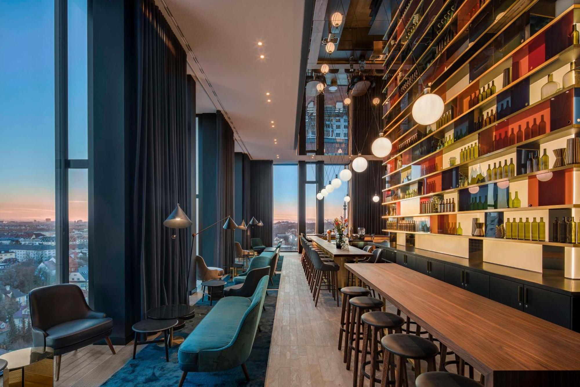 Отель Andaz Munich Schwabinger Tor, By Hyatt Экстерьер фото The bar at the 101 Skybar